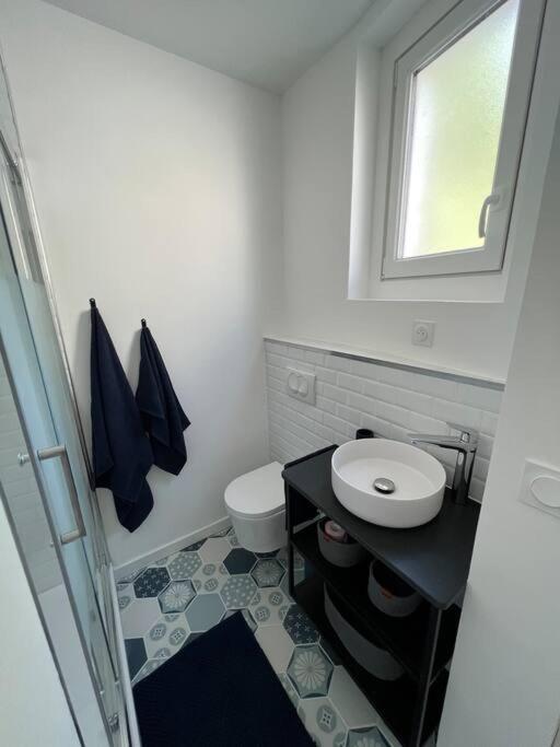 Magnifique Appartement Familiale 6 Personnes 3 Chambres Et 3 Salles De Bain En Hyper Centre Avec Rue Pietonne Parking 20M Troyes Bagian luar foto